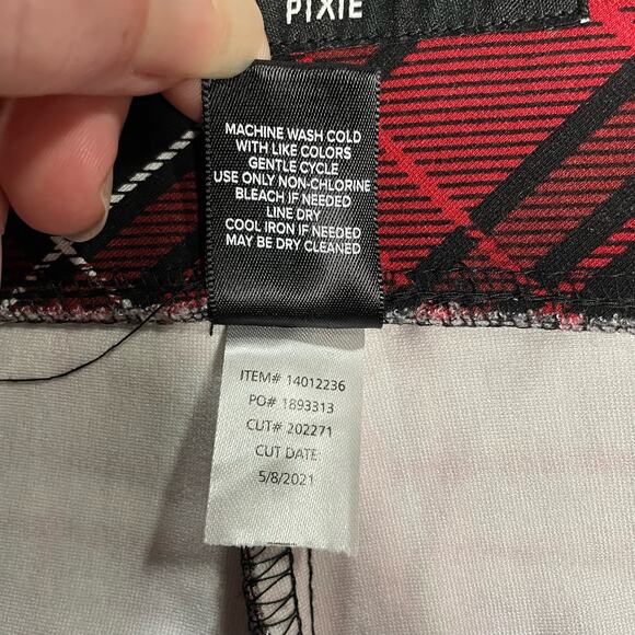Torrid Plaid Pixie Ankle Pant Size 4X - Picture 5 of 5
